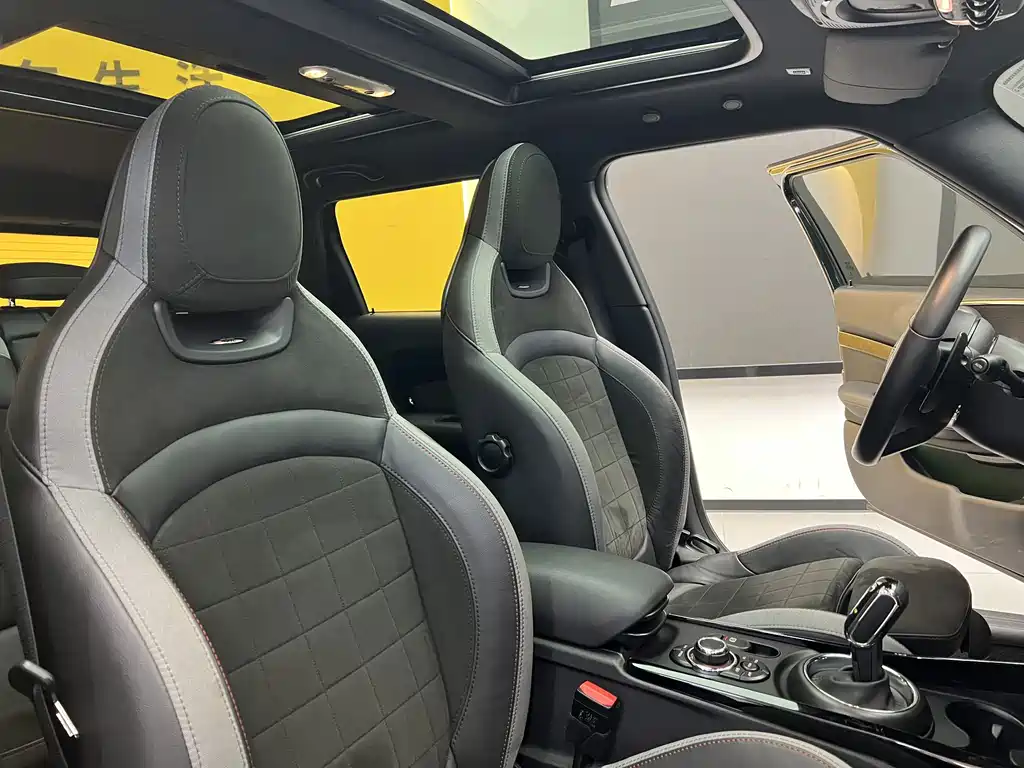 MINI Mini JCW Clubman — фото 8