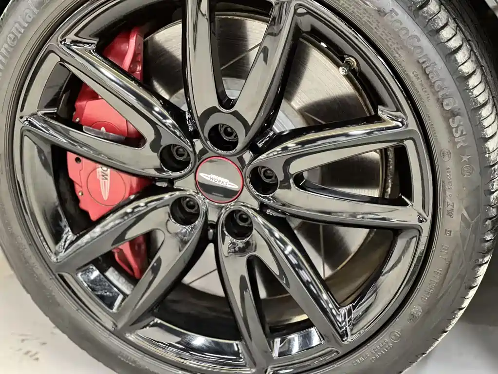 MINI Mini JCW Clubman — фото 10