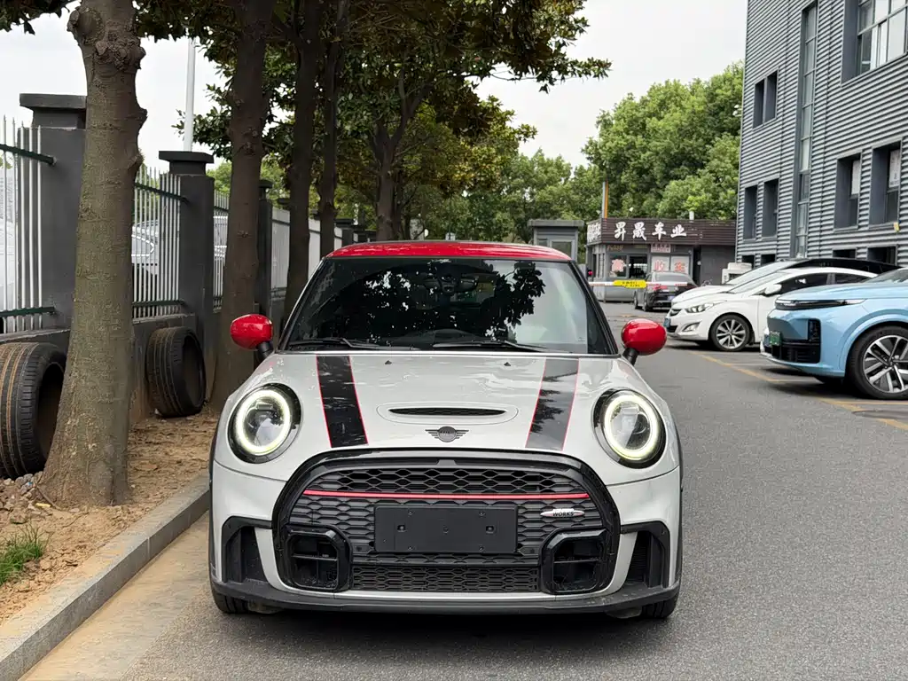 MINI Mini JCW — фото 2