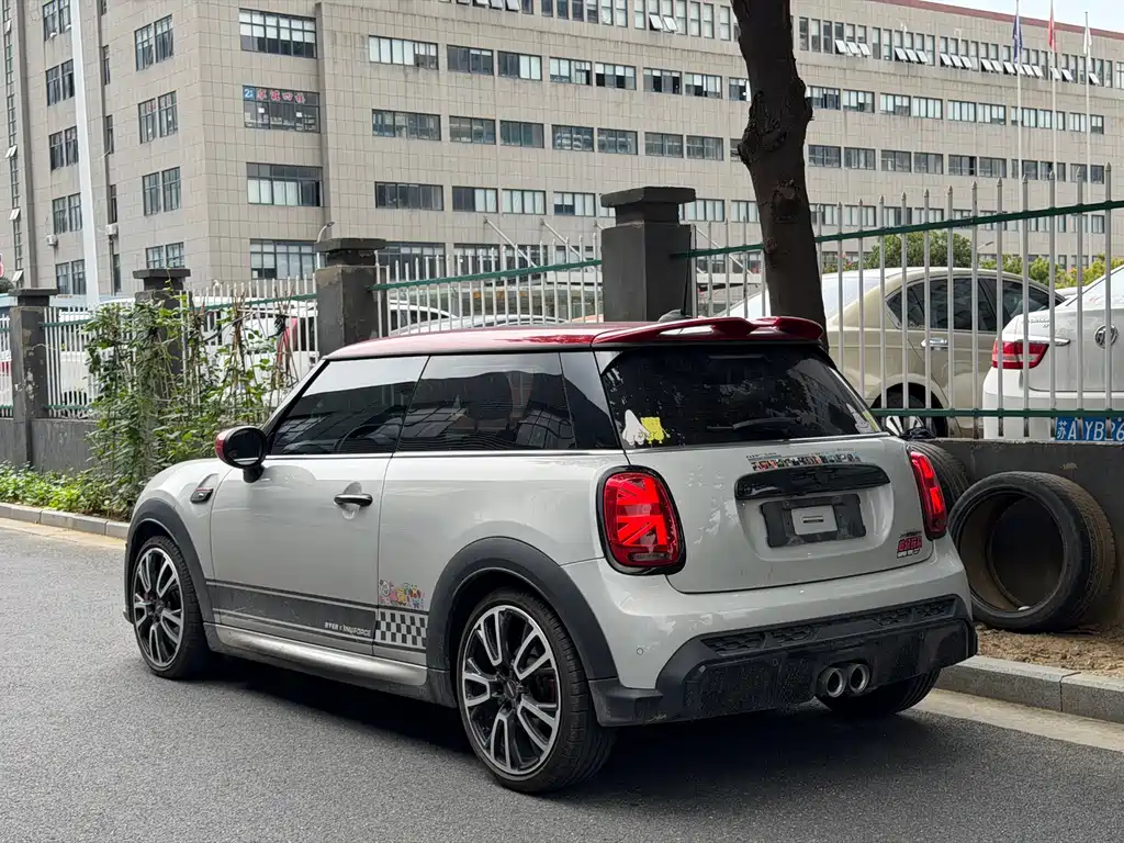 MINI Mini JCW — фото 4