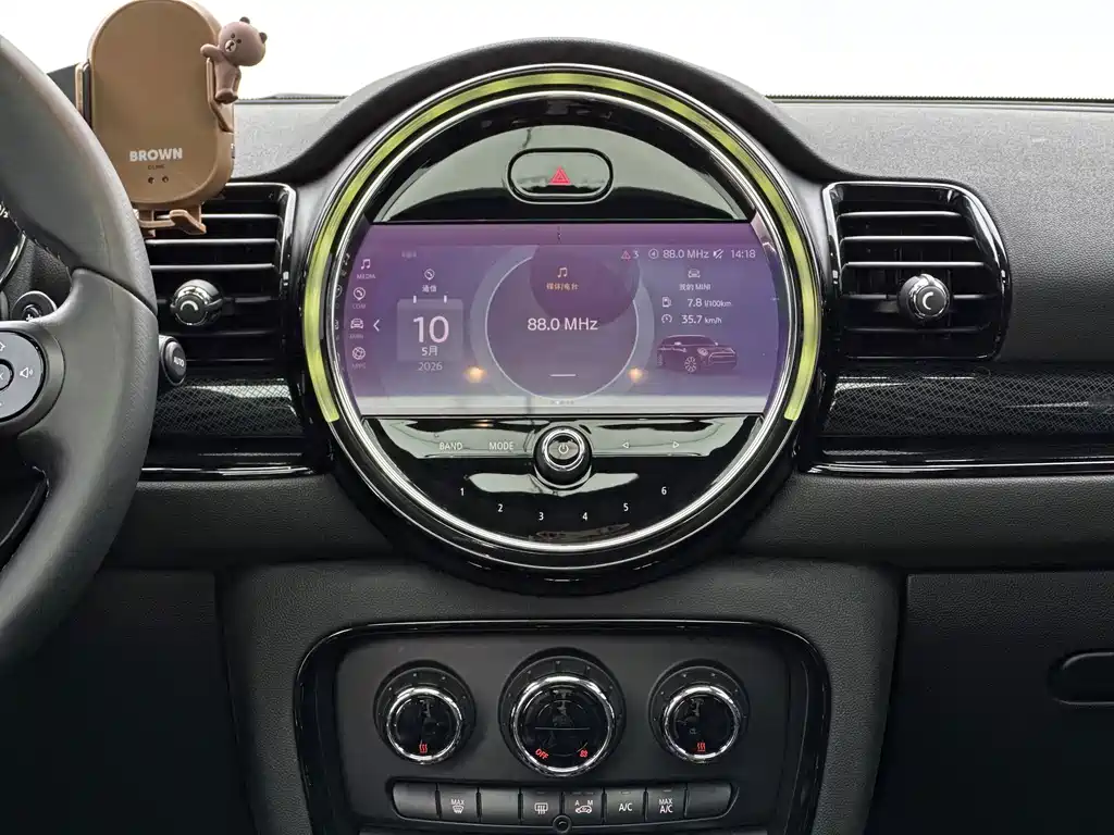 MINI Mini Clubman — фото 10