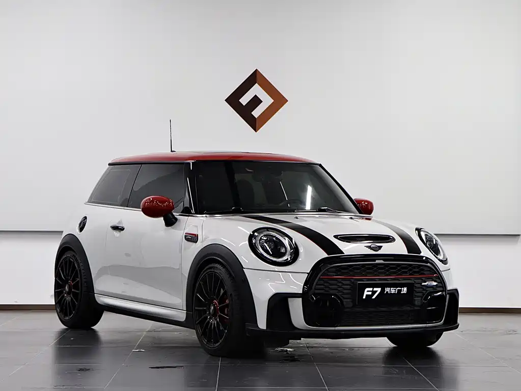 MINI Mini JCW — фото 3