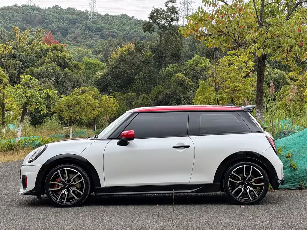 MINI Mini JCW — фото 3