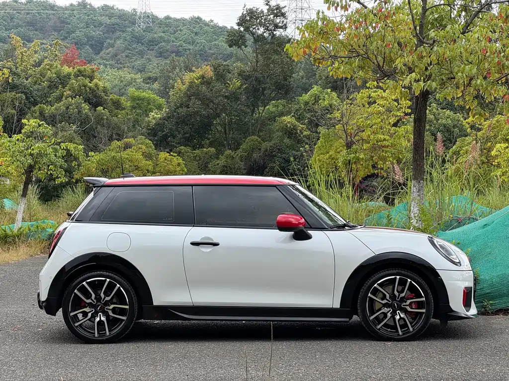 MINI Mini JCW — фото 4