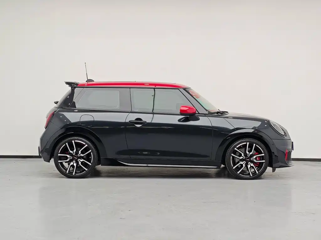 MINI Mini JCW — фото 8