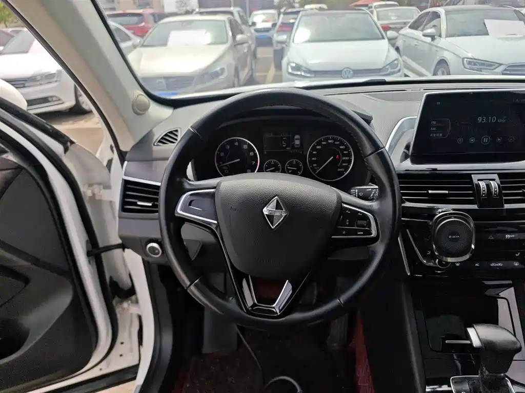 Borgward BX5 — фото 11
