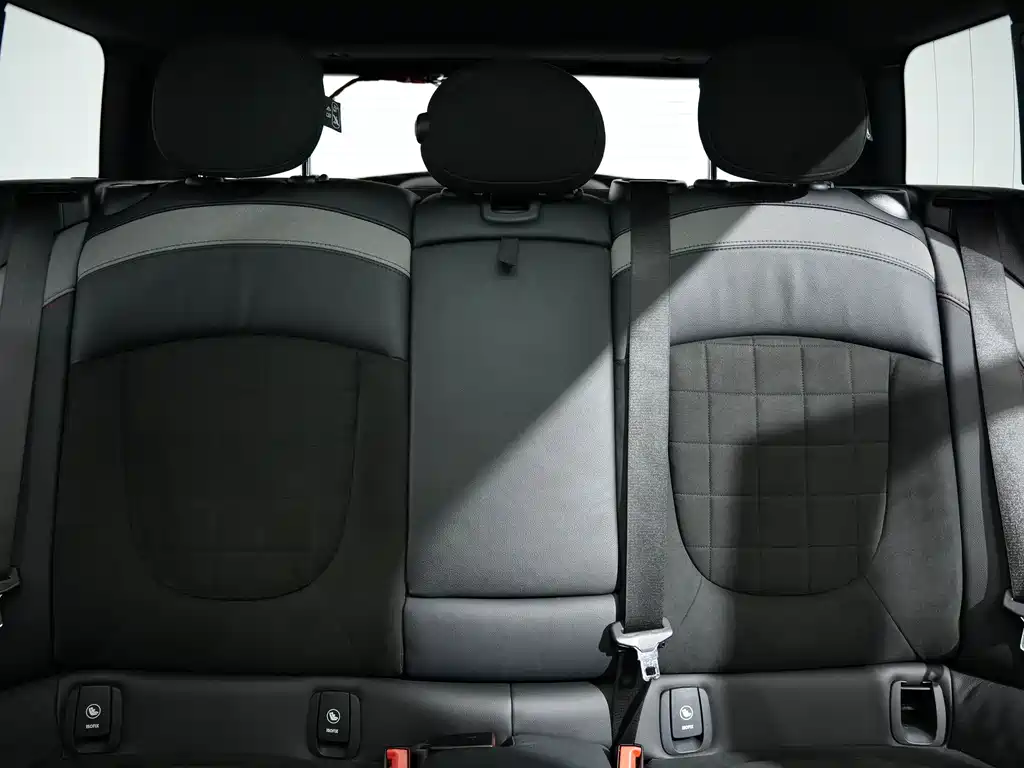 MINI Mini JCW Clubman — фото 11