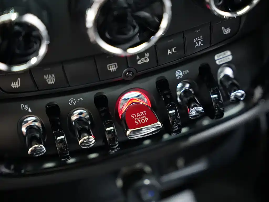 MINI Mini JCW Clubman — фото 14