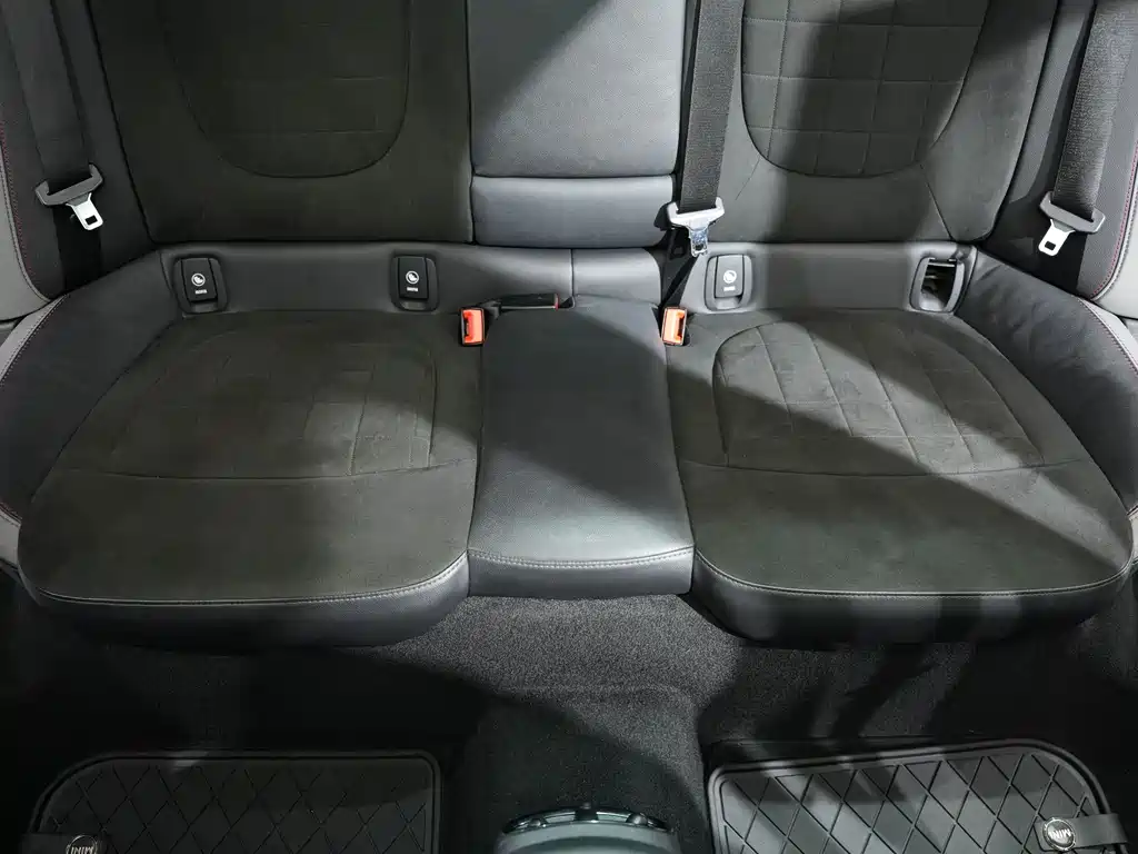 MINI Mini JCW Clubman — фото 10