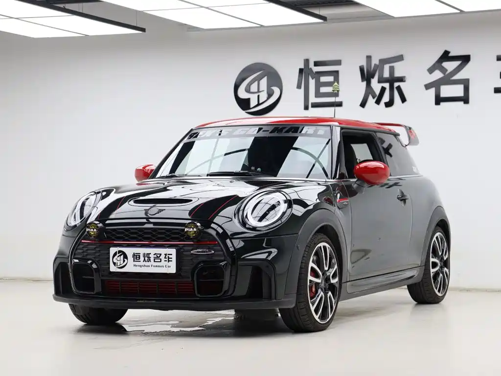 MINI Mini JCW — фото 30