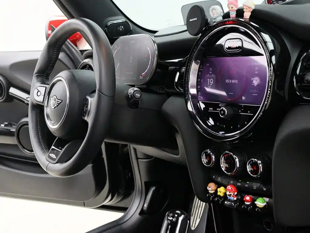MINI Mini JCW — фото 9