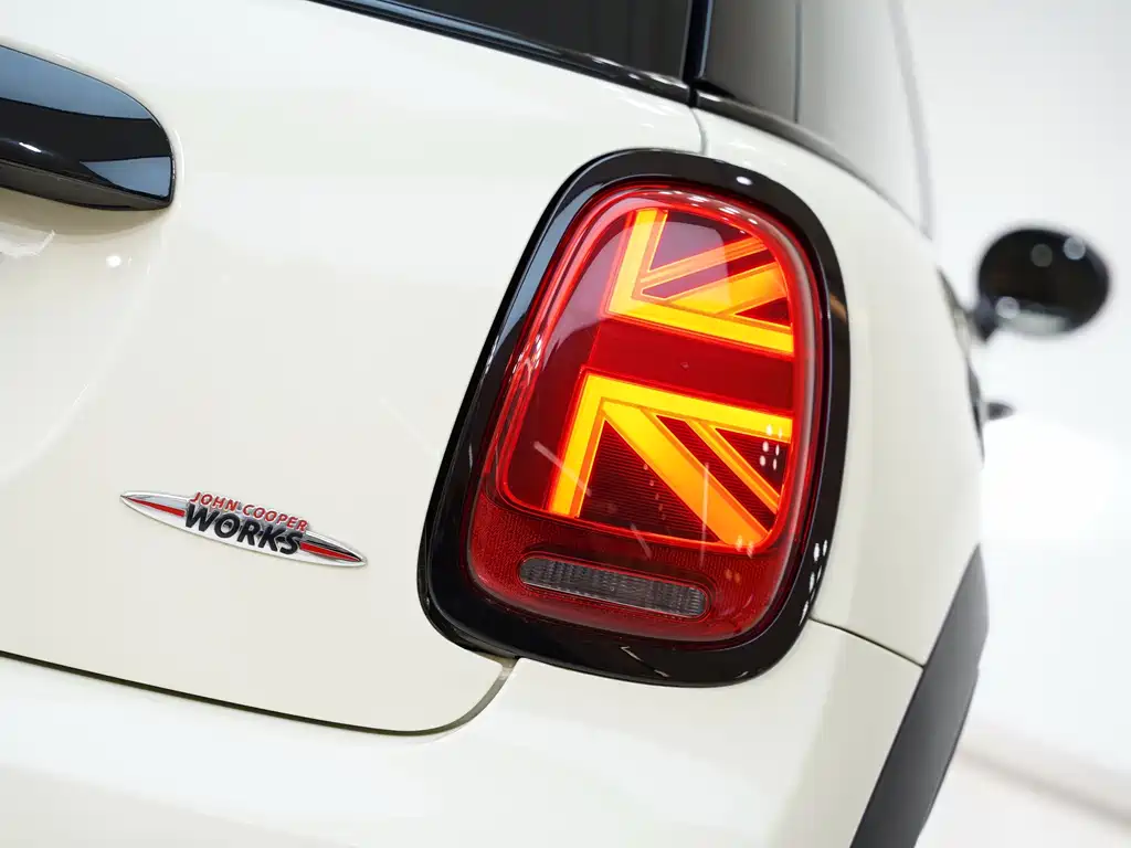 MINI Mini JCW — фото 9