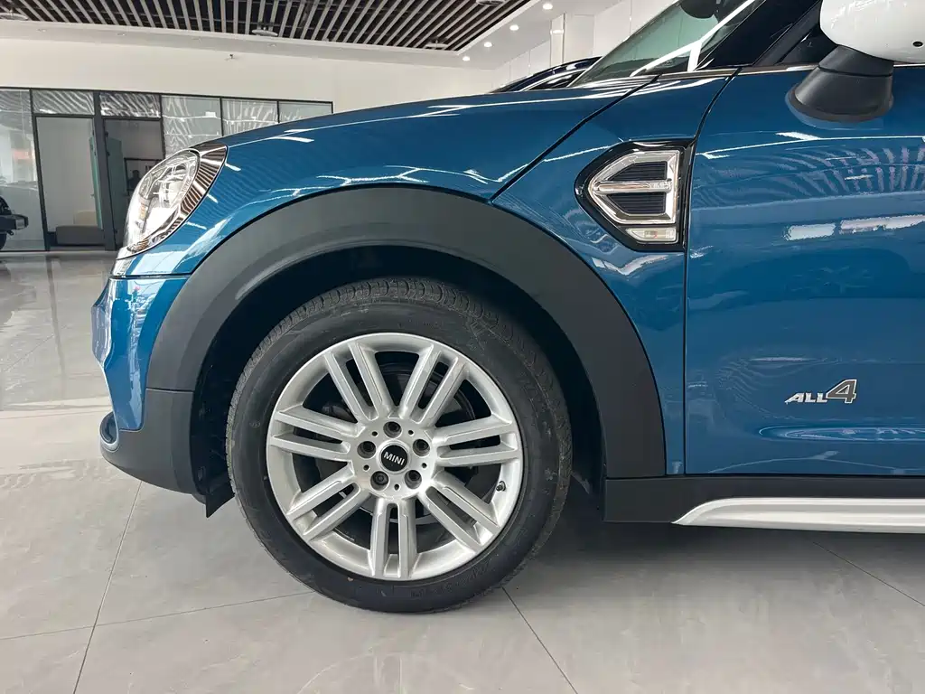 MINI Mini Countryman — фото 17