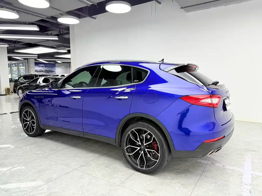 Maserati Levante — фото 4