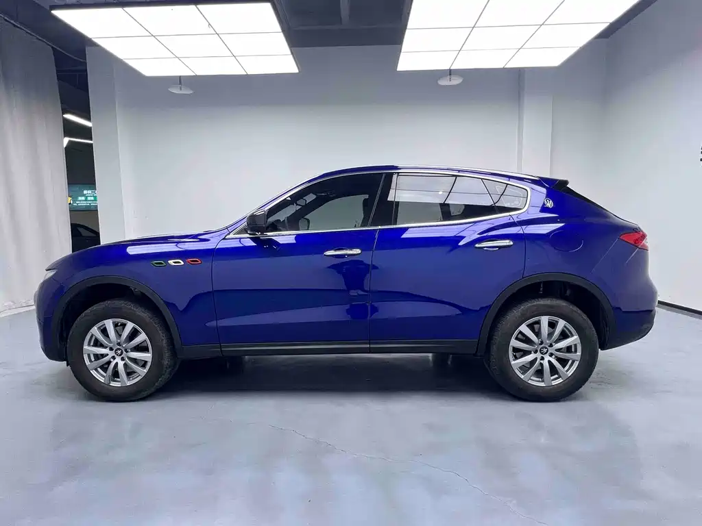 Maserati Levante — фото 17