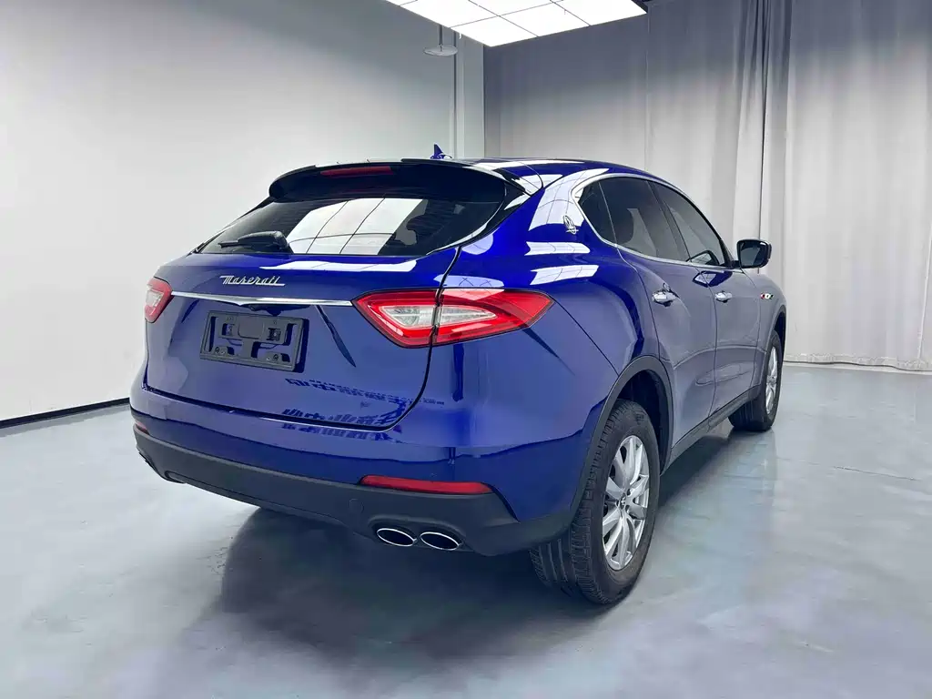 Maserati Levante — фото 23