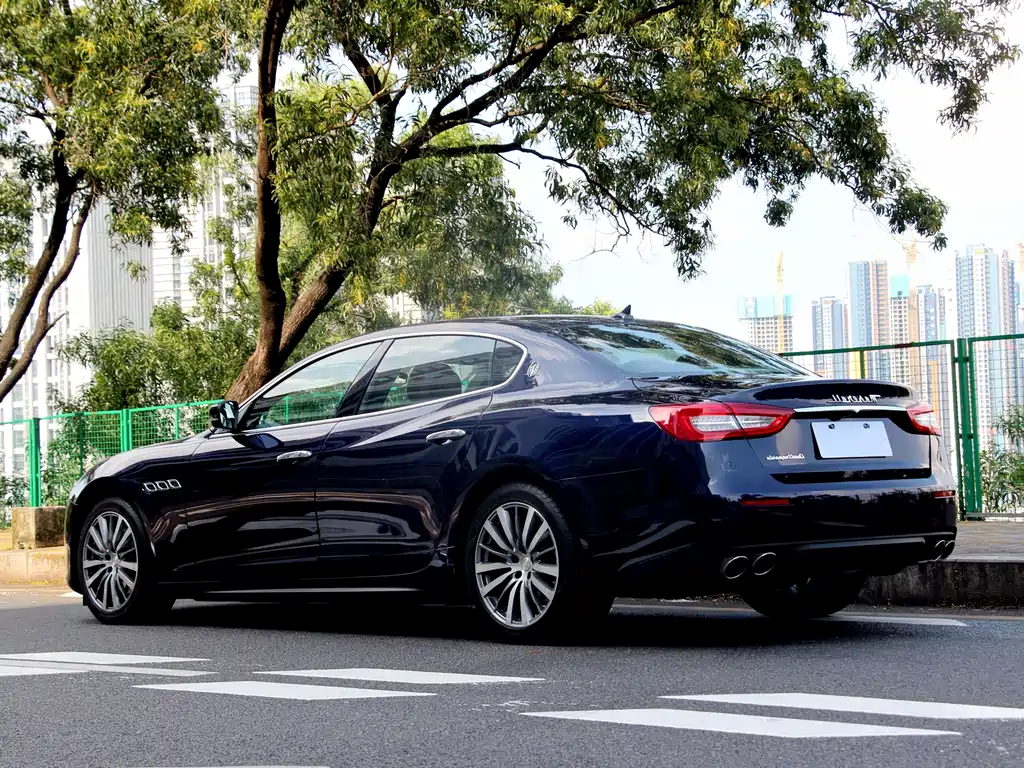 Maserati Quattroporte — фото 5