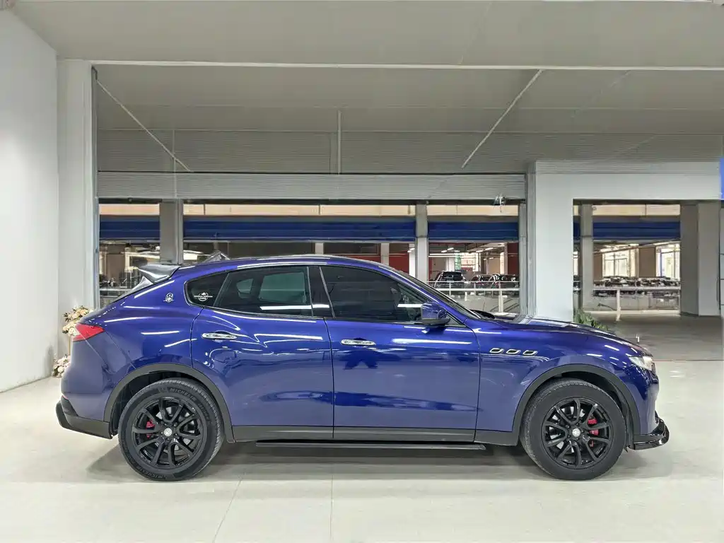 Maserati Levante — фото 14