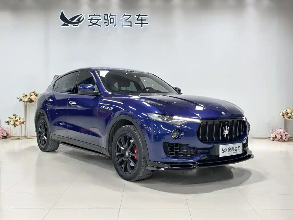 Maserati Levante — фото 3