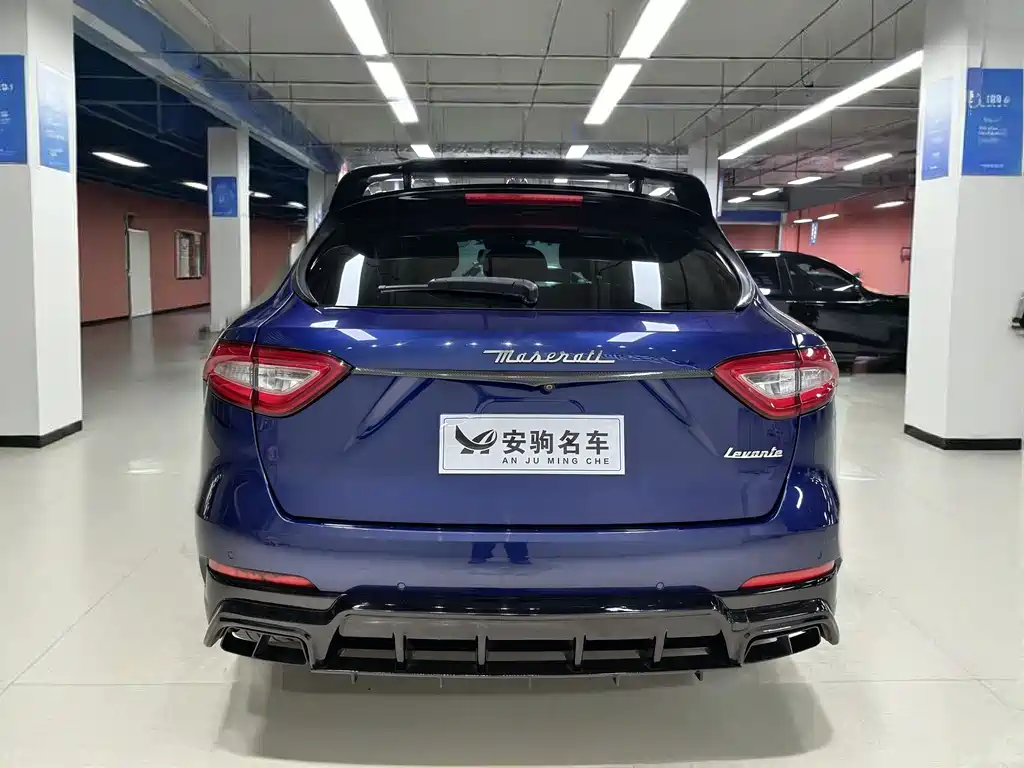 Maserati Levante — фото 6