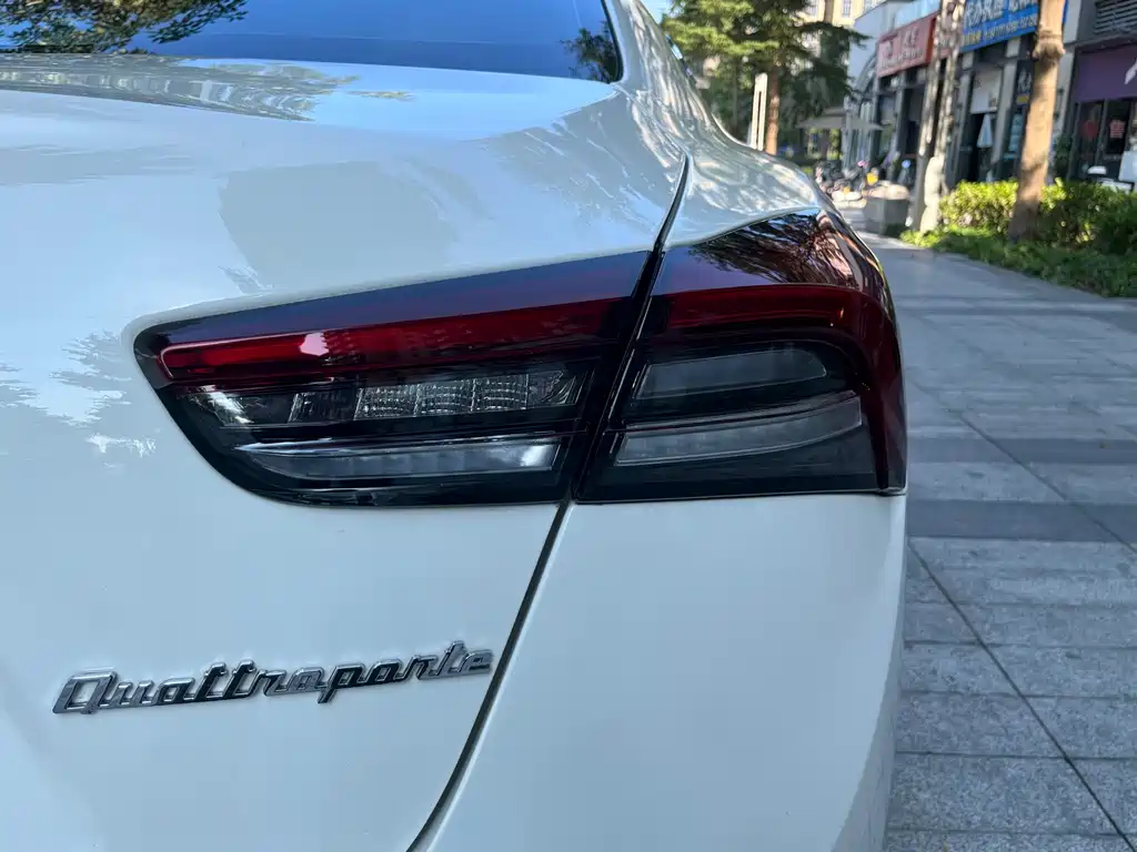 Maserati Ghibli — фото 13