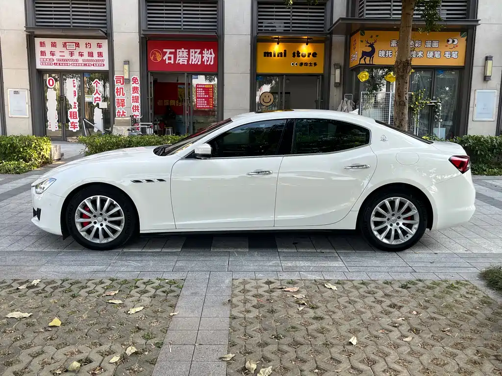 Maserati Ghibli — фото 4
