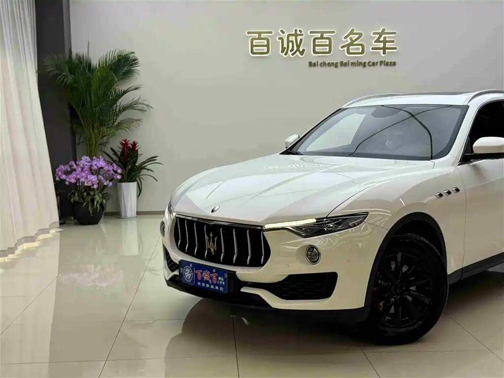 Maserati Levante — фото 2