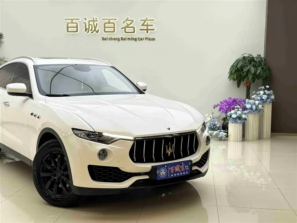 Maserati Levante — фото 4