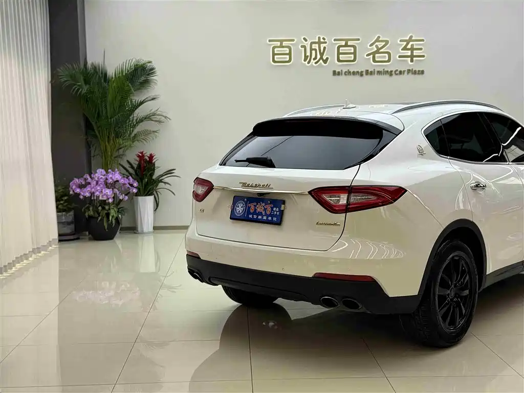 Maserati Levante — фото 6