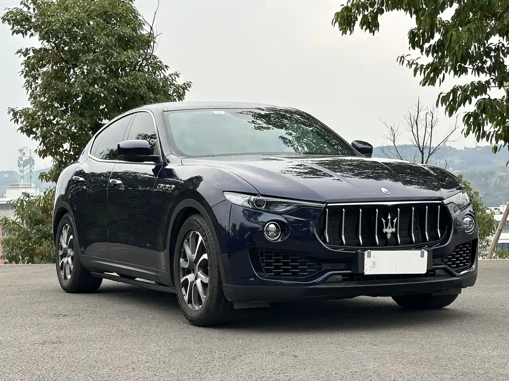 Maserati Levante — фото 3