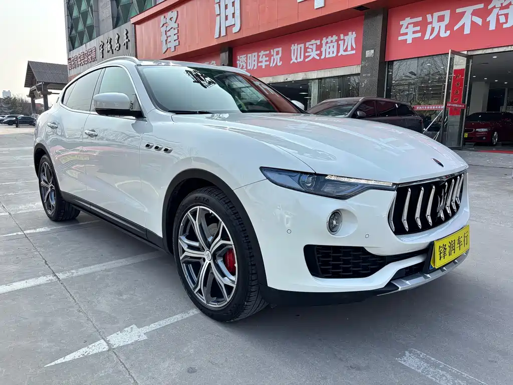 Maserati Levante — фото 3