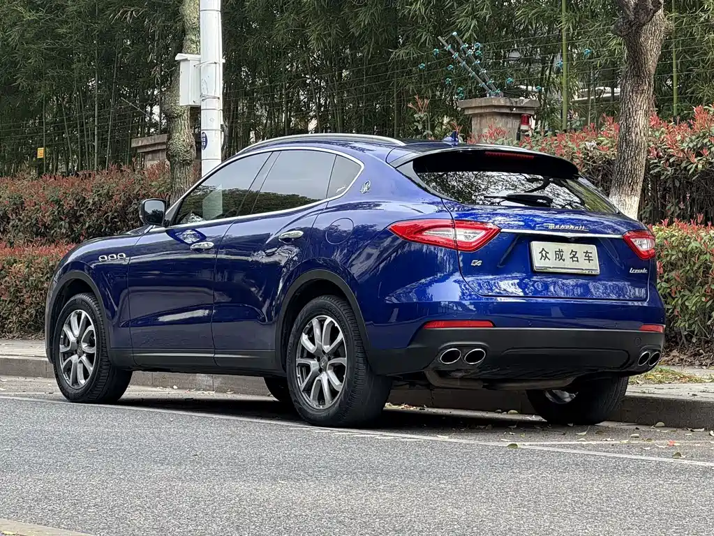 Maserati Levante — фото 4