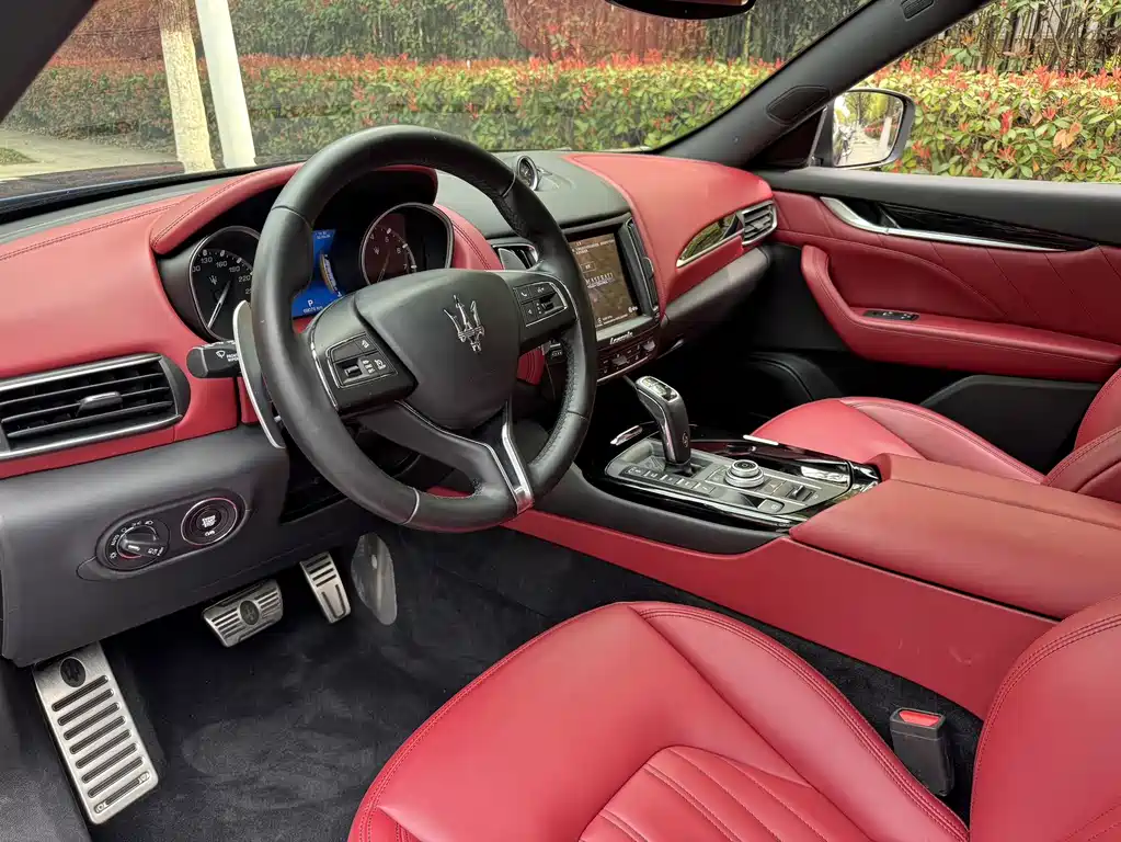 Maserati Levante — фото 6