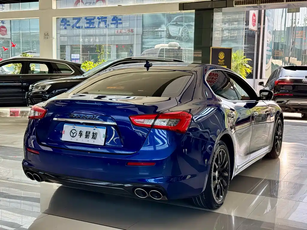 Maserati Ghibli — фото 17