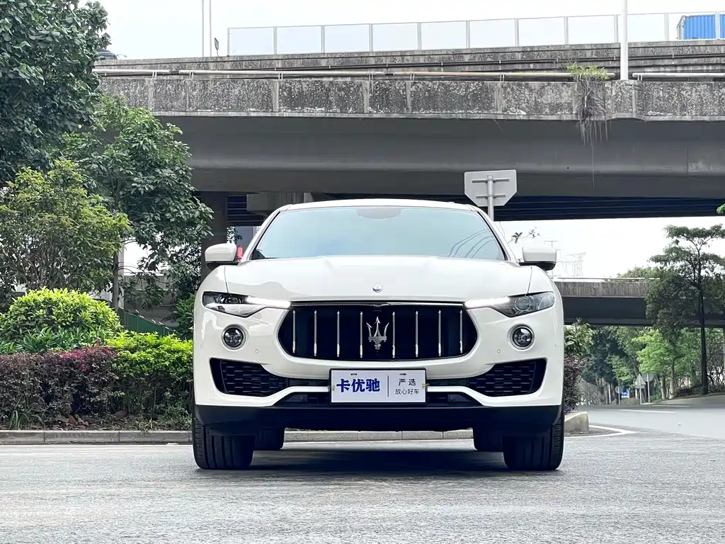 Maserati Levante — фото 2