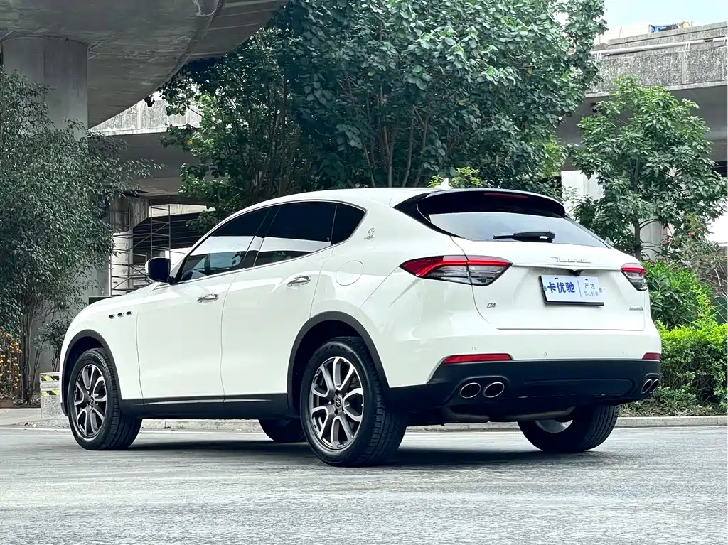 Maserati Levante — фото 4
