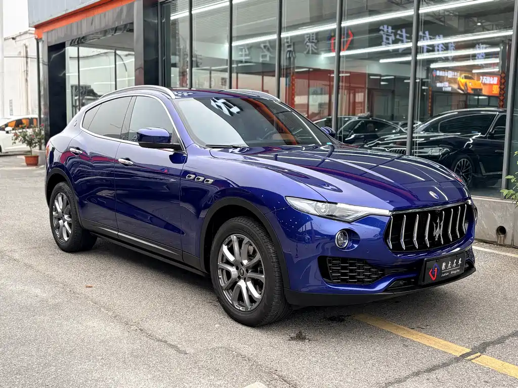 Maserati Levante — фото 3