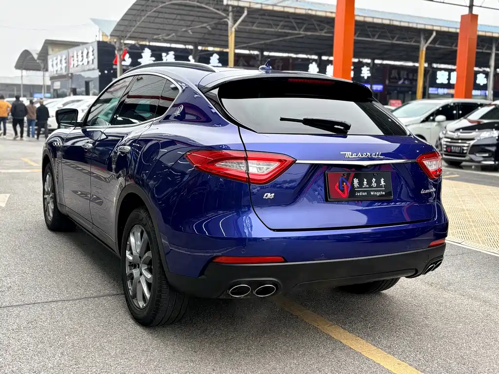 Maserati Levante — фото 4