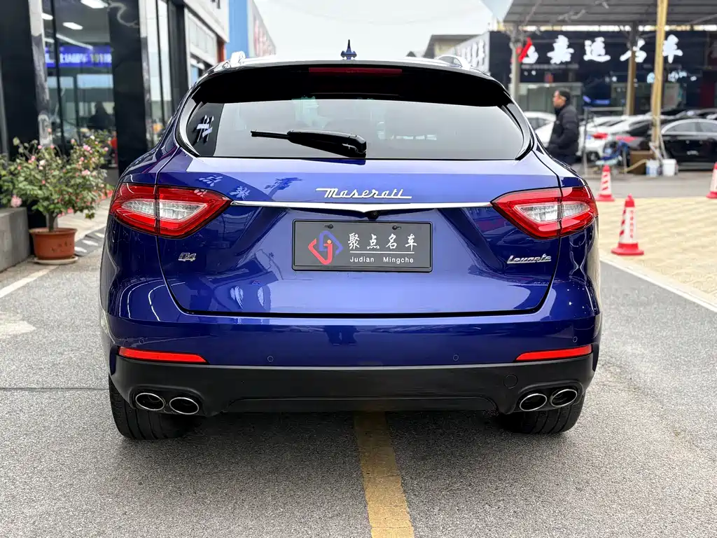 Maserati Levante — фото 5