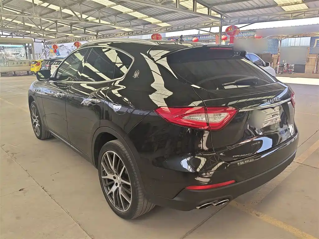 Maserati Levante — фото 23