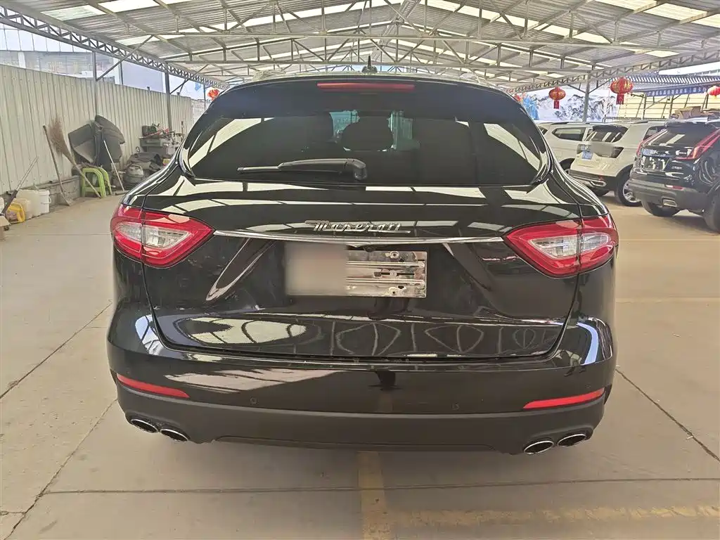 Maserati Levante — фото 4