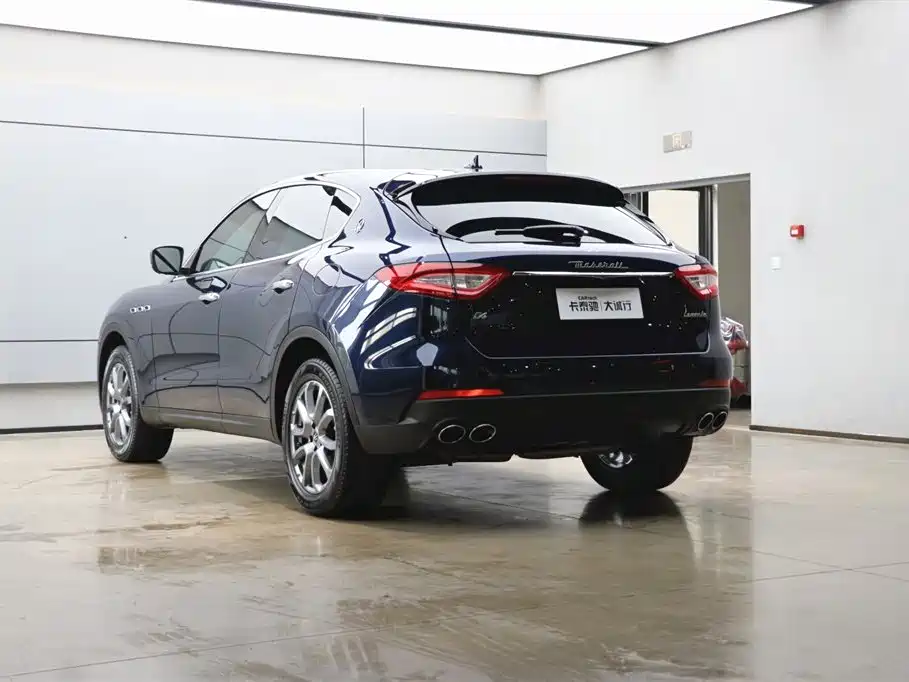Maserati Levante — фото 33