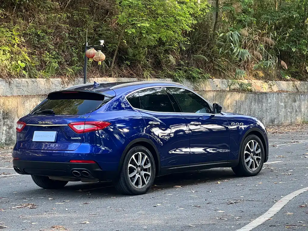 Maserati Levante — фото 5