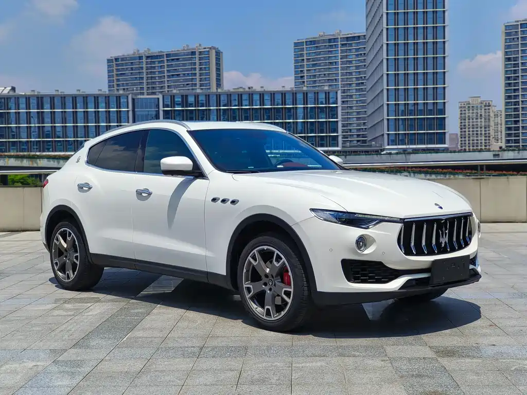 Maserati Levante — фото 3