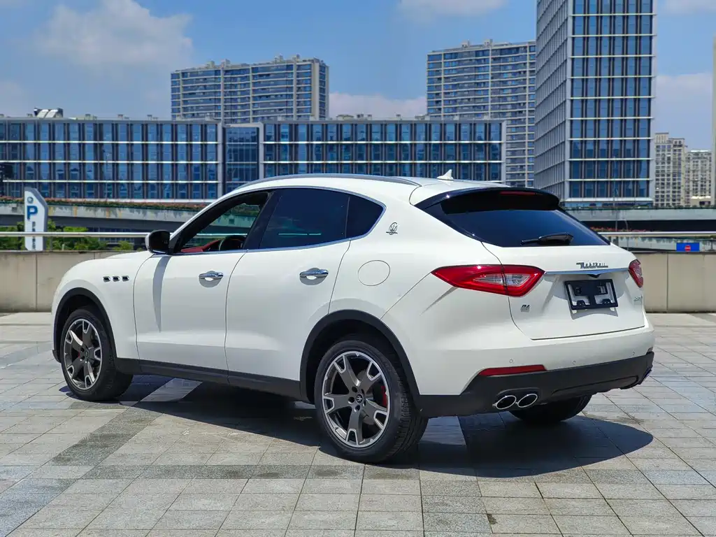 Maserati Levante — фото 5