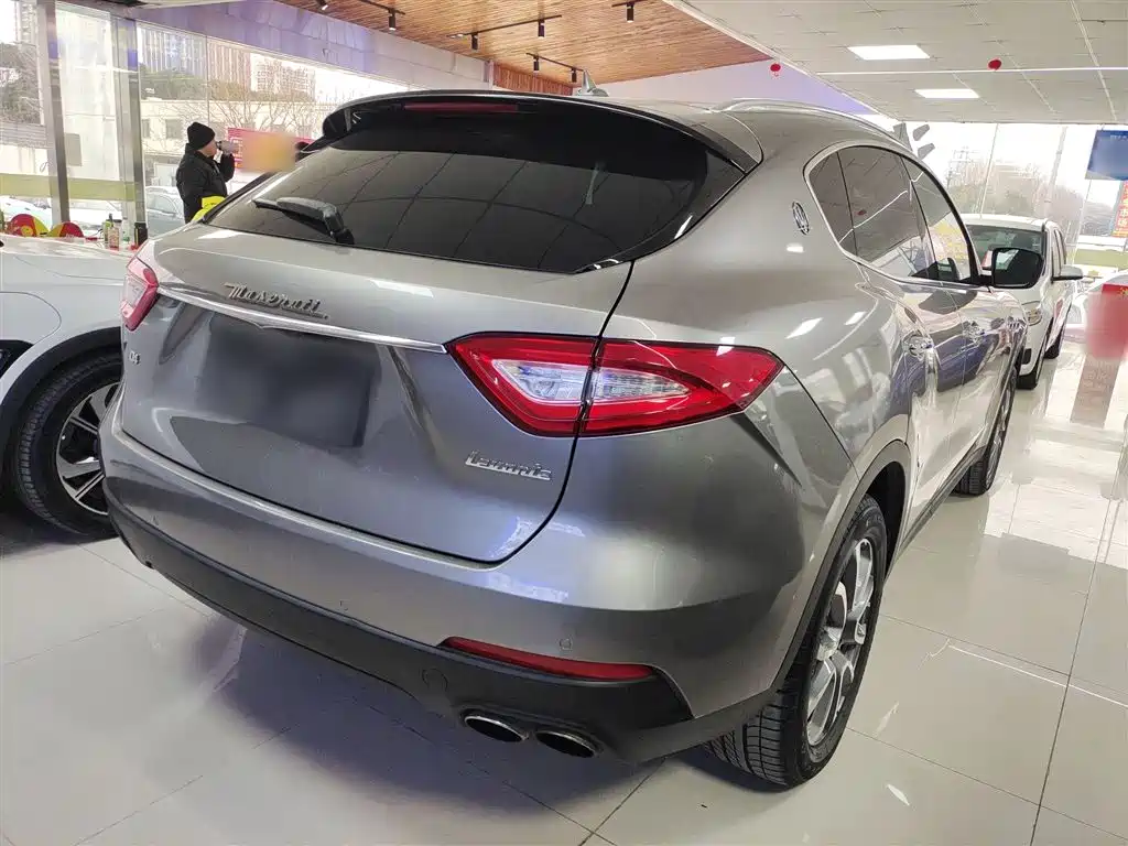 Maserati Levante — фото 5