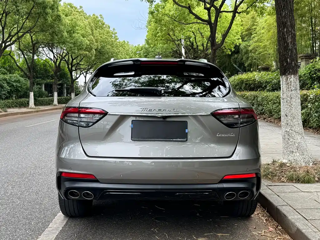 Maserati Levante — фото 5