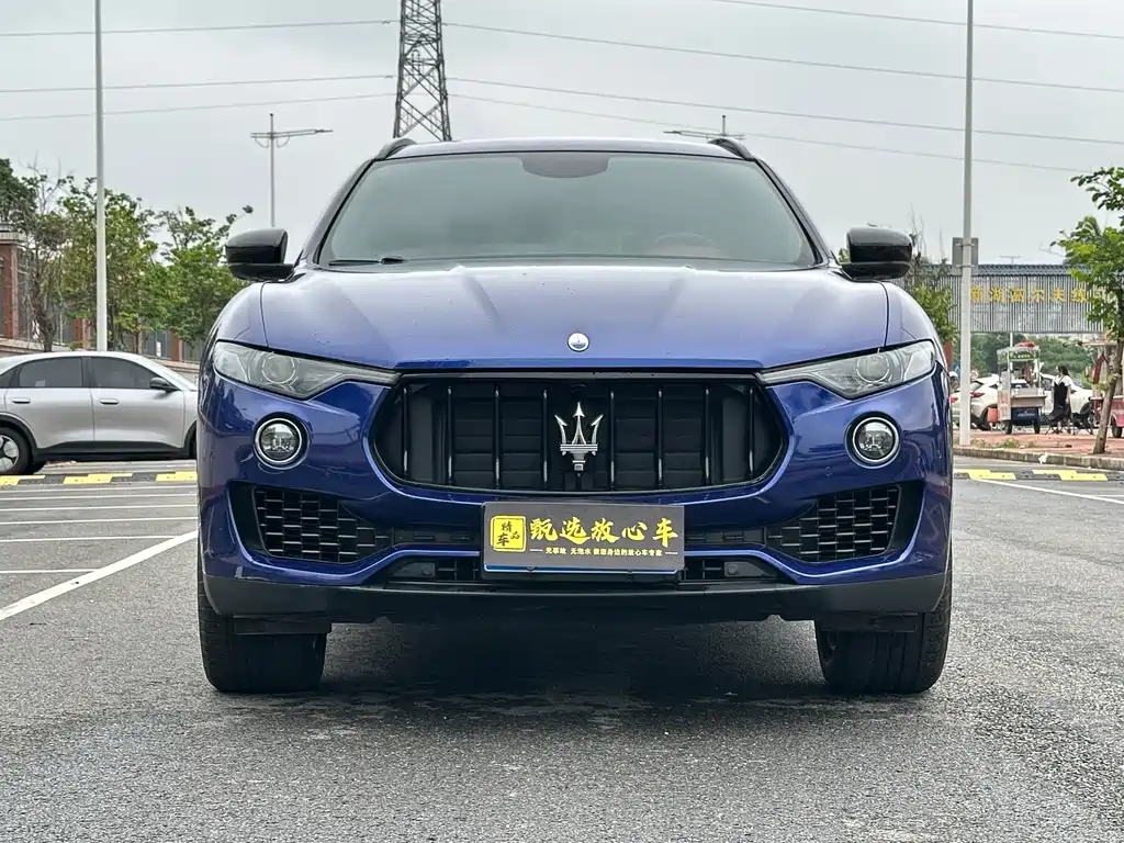 Maserati Levante — фото 2