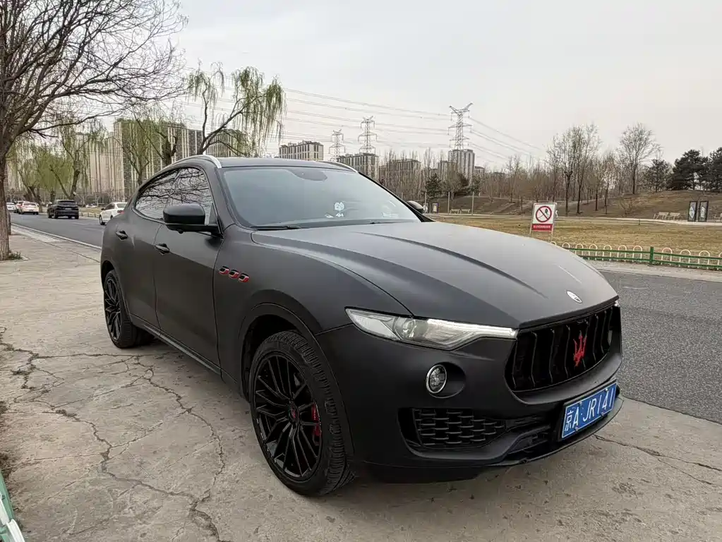 Maserati Levante — фото 2