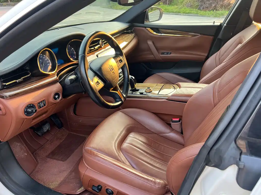 Maserati Quattroporte — фото 4